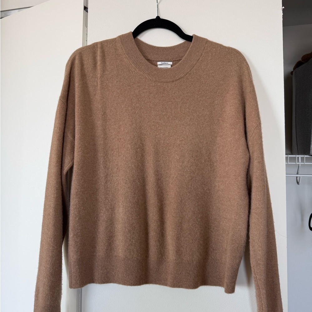 Women’s Abercrombie Tan Cashmere Sweater